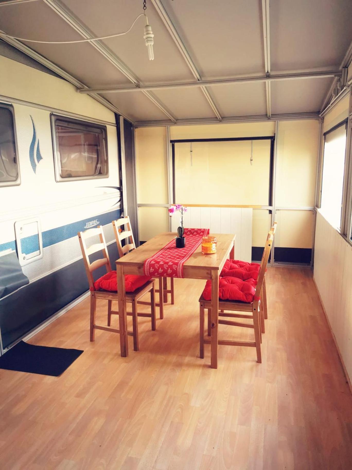 La Bordu Hotel Grandson Bagian luar foto